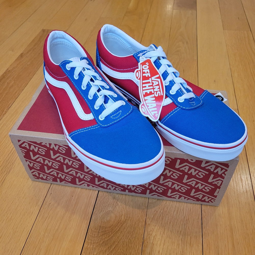 Vans Kids Sneakers in Red and Blue